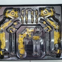 Elijah Franco IRON MAN 2: 1/6TH SCALE SUIT-UP GANTRY COLLECTIBLE SUIT-UP GANTRY 1/6TH SCALE LIMITED EDITION COLLECTABLE HOT TOY FIGURINE