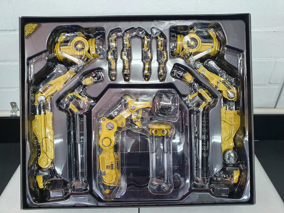 Elijah Franco IRON MAN 2: 1/6TH SCALE SUIT-UP GANTRY COLLECTIBLE SUIT-UP GANTRY 1/6TH SCALE LIMITED EDITION COLLECTABLE HOT TOY FIGURINE 1 Elijah Franco IRON MAN 2: 1/6TH SCALE SUIT-UP GANTRY COLLECTIBLE SUIT-UP GANTRY 1/6TH SCALE LIMITED EDITION COLLECTABLE HOT TOY FIGURINE