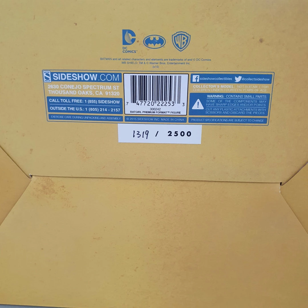 Elijah Franco Rare Collectables Bat Girl - Premium Format Side Show Collectables Statue 3 Elijah Franco Rare Collectables Bat Girl - Premium Format Side Show Collectables Statue