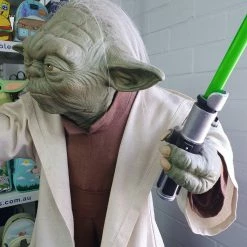 Andrew Mannino Star Wars - Jedi Master Yoda, Attack Of The Clones Replica Statue Rare Collectables 11 Andrew Mannino Star Wars - Jedi Master Yoda, Attack Of The Clones Replica Statue Rare Collectables