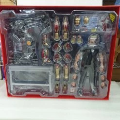 Rosie IRON MAN 3 TONY STARK (ARMOR TESTING VERSION) 1/6TH SCALE LIMITED EDITION COLLECTIBLE FIGURINE Rare Collectables