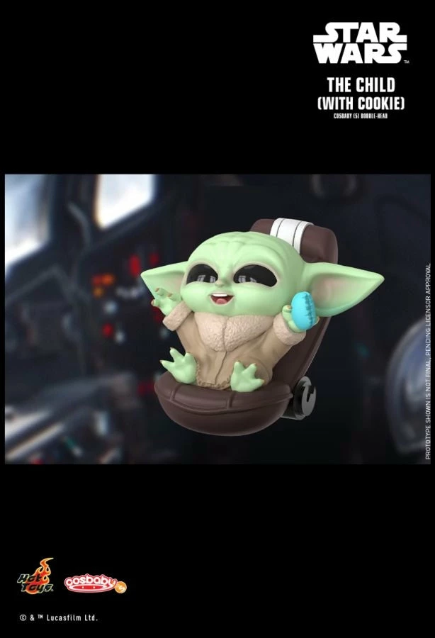 Hot Toys Star Wars: The Mandalorian - The Child With Cookie Cosbaby Figurines 1 Hot Toys Star Wars: The Mandalorian - The Child With Cookie Cosbaby Figurines