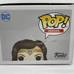 John Blair Justice League - Wonder Woman With Mother Box Pop! Vinyl