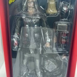 Kim Cole Thor - Thor 1/6 Scale Limited Edition Collectible Figurine 12” Hot Toy MMS 146