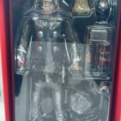 Kim Cole Thor - Thor 1/6 Scale Limited Edition Collectible Figurine 12” Hot Toy MMS 146