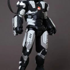 Elijah Franco IRON MAN 2 WAR MACHINE (SPECIAL VERSION) 1/6TH SCALE LIMITED EDITION COLLECTABLE HOT TOY FIGURINE