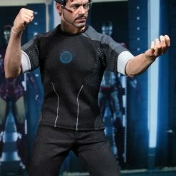 Rosie IRON MAN 3 TONY STARK (ARMOR TESTING VERSION) 1/6TH SCALE LIMITED EDITION COLLECTIBLE FIGURINE Rare Collectables