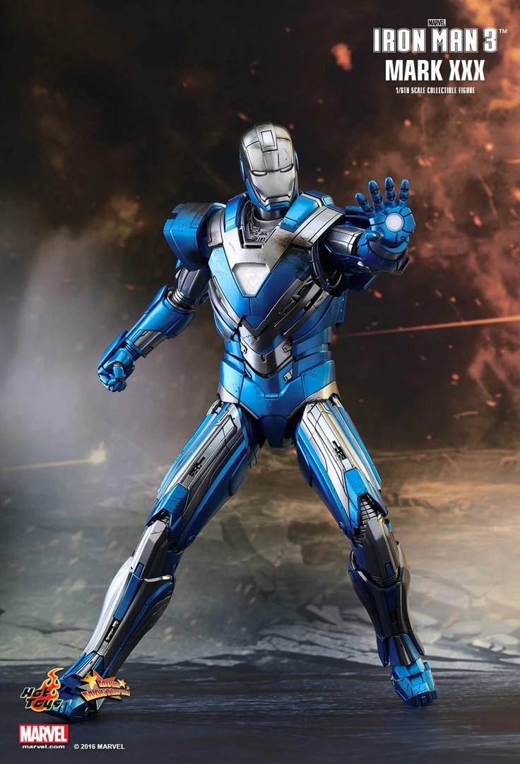 Elijah Franco Rare Collectables IRON MAN 3 BLUE STEEL (MARK XXX) 1/6TH SCALE COLLECTABLE HOT TOY FIGURINE 2 Elijah Franco Rare Collectables IRON MAN 3 BLUE STEEL (MARK XXX) 1/6TH SCALE COLLECTABLE HOT TOY FIGURINE