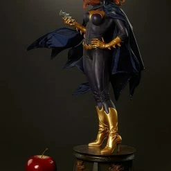 Elijah Franco Rare Collectables Bat Girl - Premium Format Side Show Collectables Statue 7 Elijah Franco Rare Collectables Bat Girl - Premium Format Side Show Collectables Statue