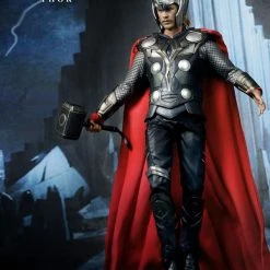 Kim Cole Thor - Thor 1/6 Scale Limited Edition Collectible Figurine 12” Hot Toy MMS 146